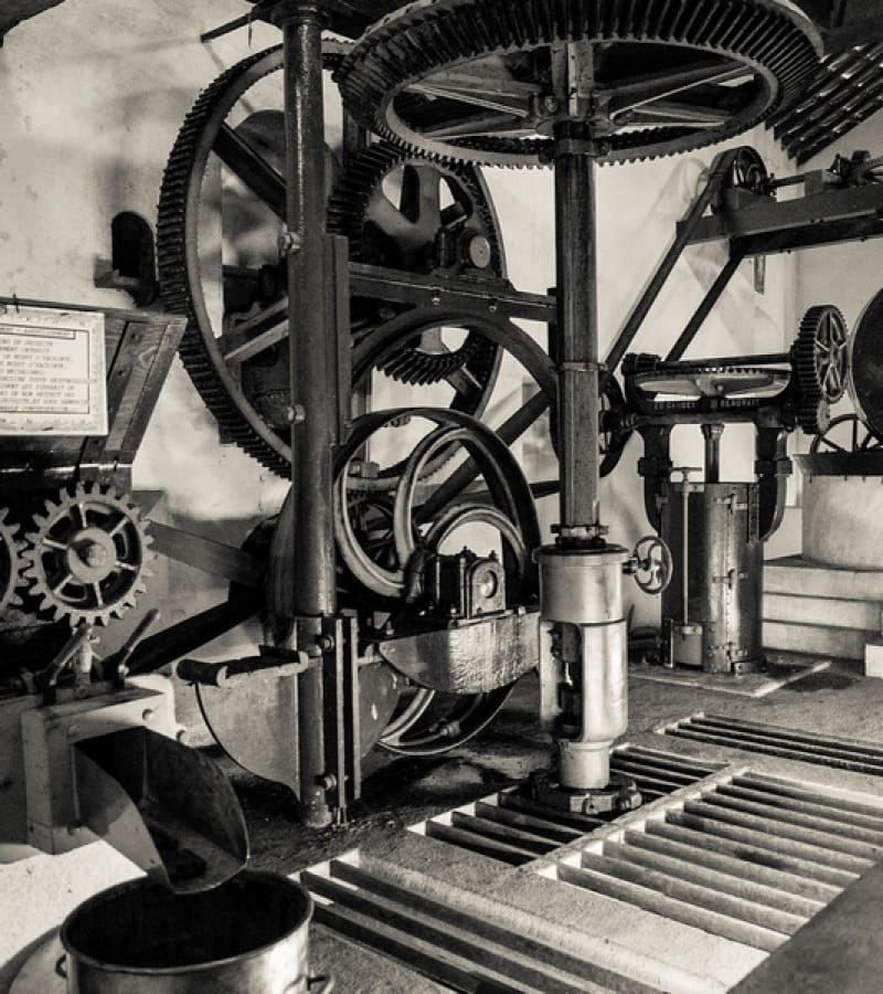 7ee441dc00e7676cfb1730445e48fc6b-meicanisme-du-moulin-de-marnay-deitails-museie-maurice-dufresne-2-800×900